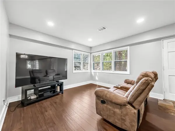 7001 Dearborn ST, Overland Park, KS 66204