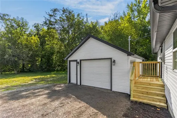 606 E Elijah ST, Easton, MO 64443