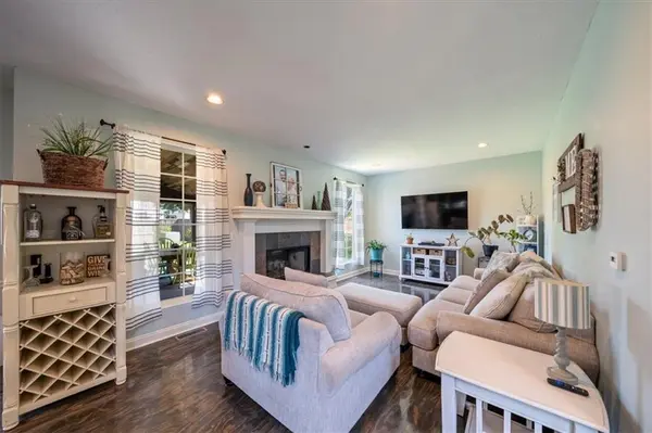15453 S Dice LN, Olathe, KS 66062