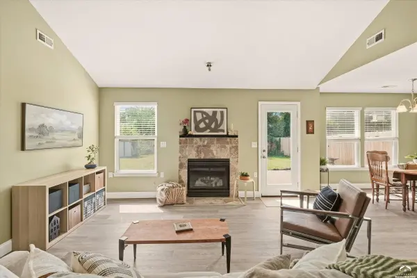 760 North ST, Lawrence, KS 66044