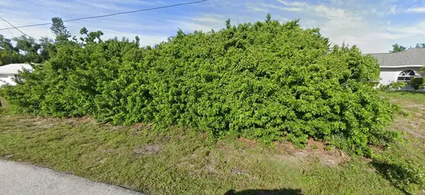 6161 ROBERTA DR, Englewood, FL 34224