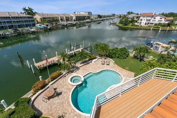 205 6TH ST E, Tierra Verde, FL 33715