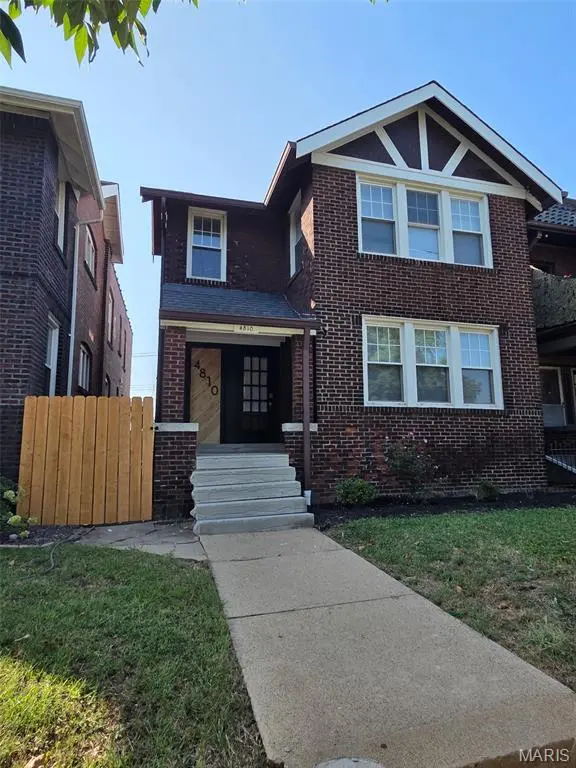 4810 Arsenal ST, St Louis, MO 63116
