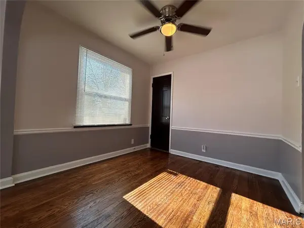 6325 Everett DR, St Louis, MO 63134