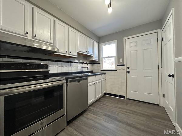 8151 Myrick ST, St Louis, MO 63134