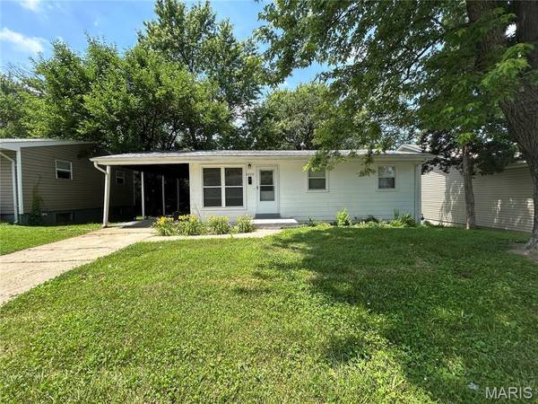 6023 Shillington DR, St Louis, MO 63134