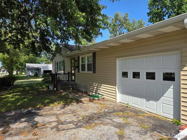 410 S Monroe ST, Monroe City, MO 63456