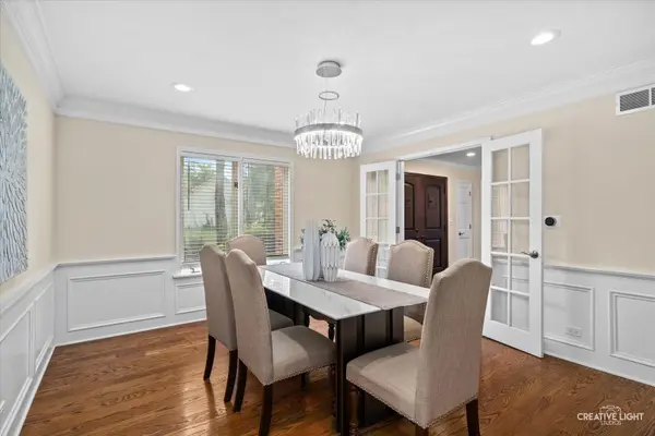 615 E BAILEY RD, Naperville, IL 60565