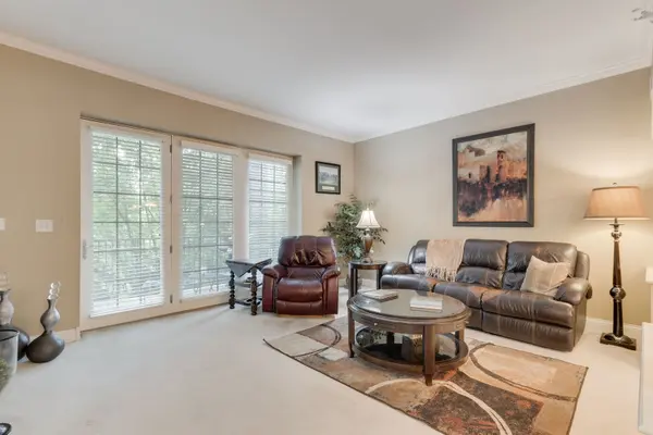 2700 Summit DR #309, Glenview, IL 60025