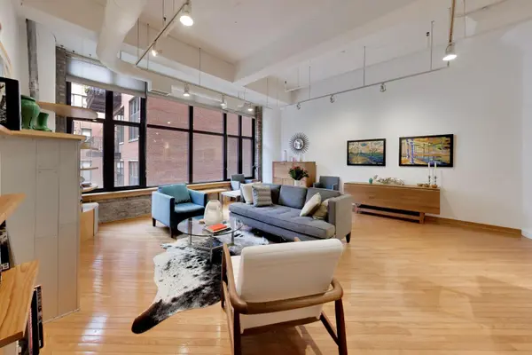 333 W Hubbard ST #209, Chicago, IL 60654