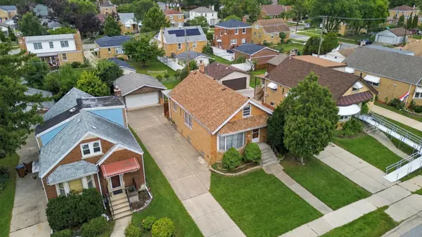 2316 S 1st AVE, North Riverside, IL 60546