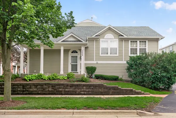 2429 Emily LN, Elgin, IL 60124