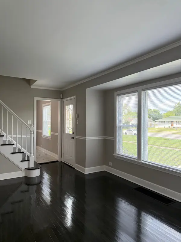 104 E 150th ST E, Harvey, IL 60426