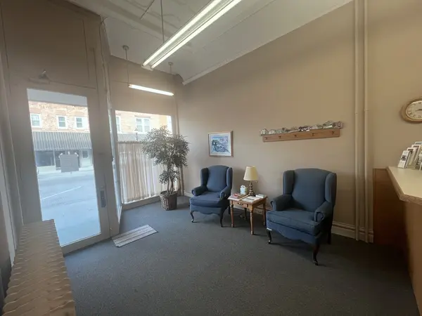 105 E Main ST, Morrison, IL 61270