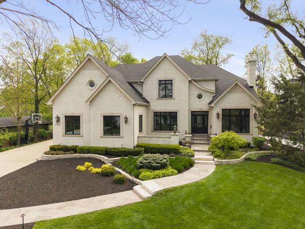 1046 Sylvan CIR, Naperville, IL 60540