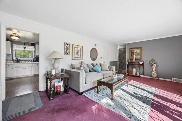 3922 Elm AVE, Brookfield, IL 60513