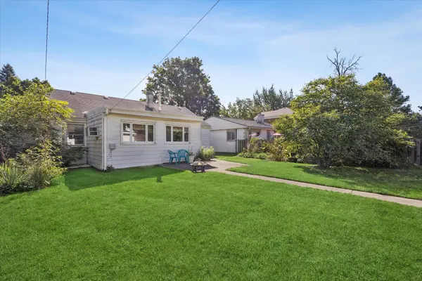 3922 Elm AVE, Brookfield, IL 60513