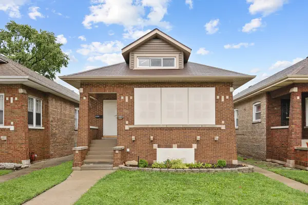 8035 S Oglesby AVE, Chicago, IL 60617