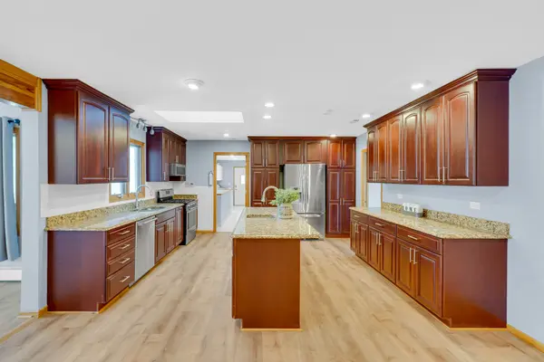 2226 Shannondale RD, Libertyville, IL 60048