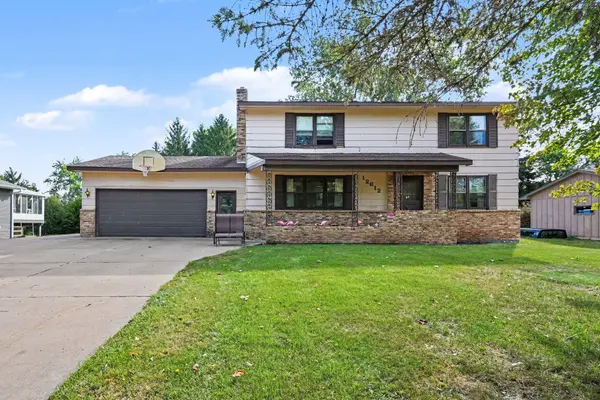12612 Scharber ST, Rogers, MN 55374