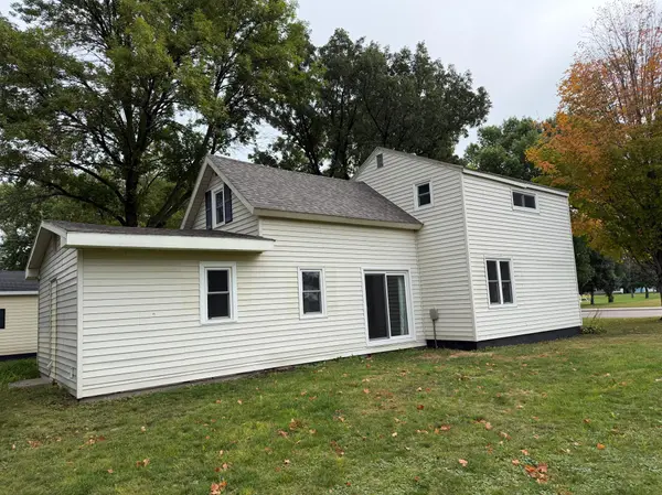 203 4th ST S, De Graff, MN 56271