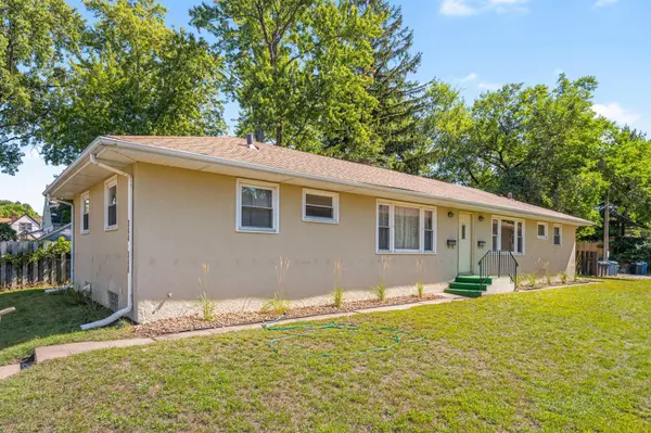 338 18th AVE NE, Minneapolis, MN 55418