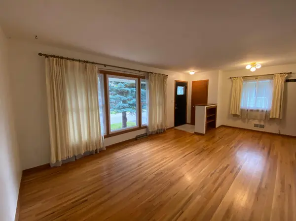 2034 24th ST NW, Rochester, MN 55901