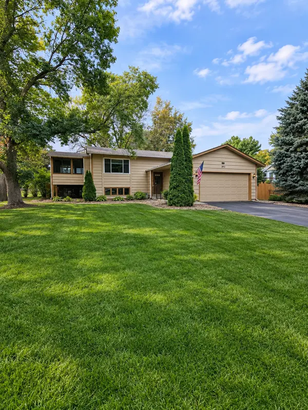 15918 Island View RD NW, Prior Lake, MN 55372