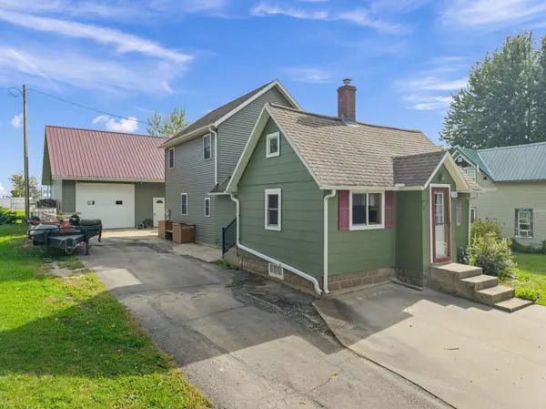 514 Maple DR, Spring Grove, MN 55974