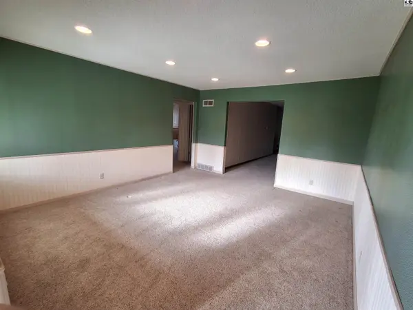 605 Welton St, Pratt, KS 67124