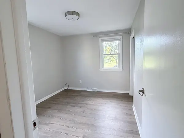 729 W CEDAR ST, Hilbert, WI 54129