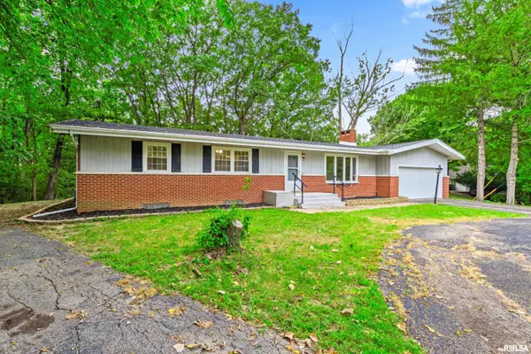 5127 N KAREN CT, Peoria, IL 61615