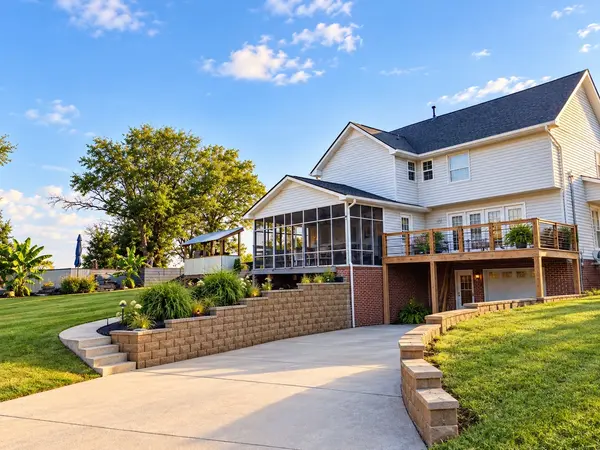61 Hiwassee Rd, Lebanon, TN 37087