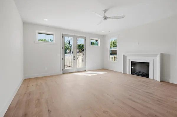 1010 Clemmons St, Nashville, TN 37210