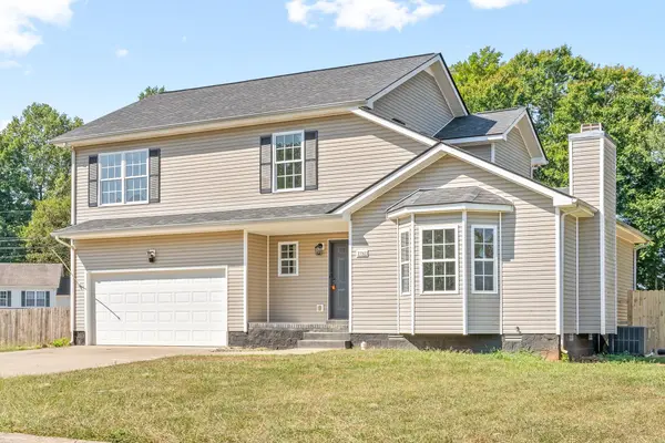 3792 McAllister Dr, Clarksville, TN 37042