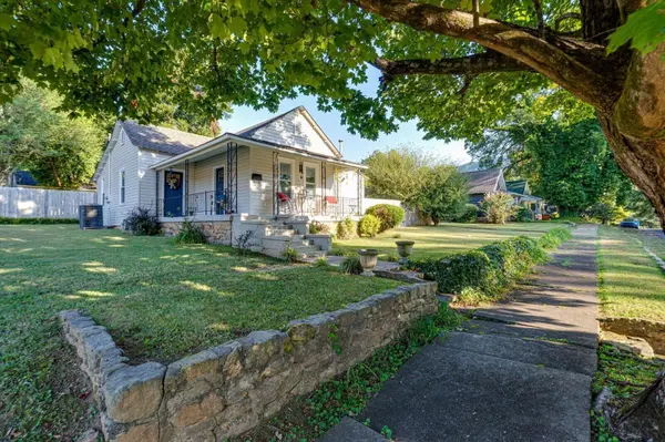 318 Locust Avenue, South Pittsburg, TN 37380