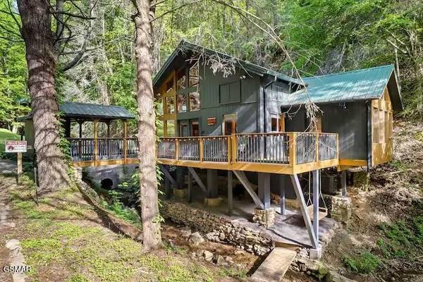 2645 Black Walnut Flats Road, Sevierville, TN 37862