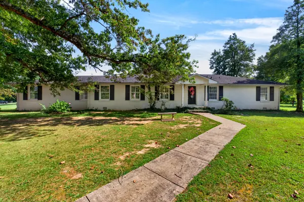 1505 Doris Dr, Cookeville, TN 38501