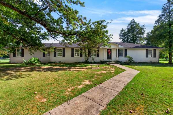 1505 Doris Dr, Cookeville, TN 38501
