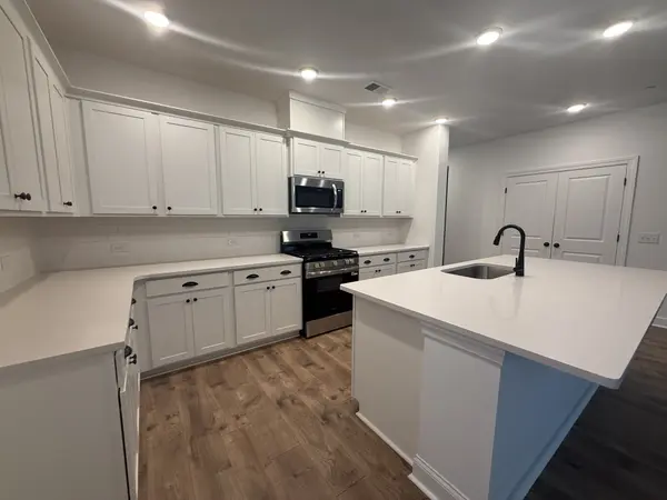 5429 Napa Valley Dr, Smyrna, TN 37167