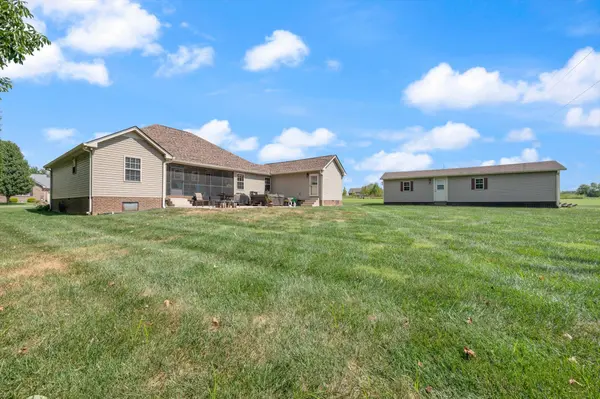 130 Beaver Creek Dr, Portland, TN 37148