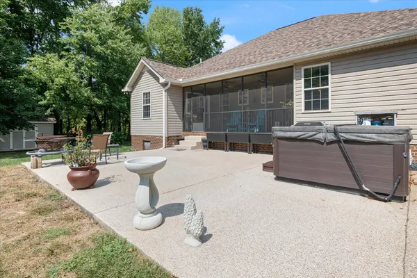 130 Beaver Creek Dr, Portland, TN 37148