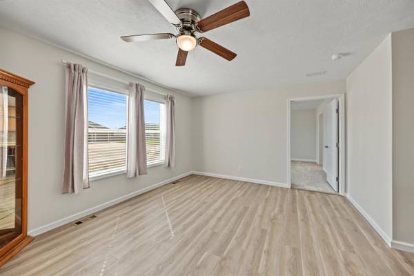 125 S Lindblad Dr., Assaria, KS 67416