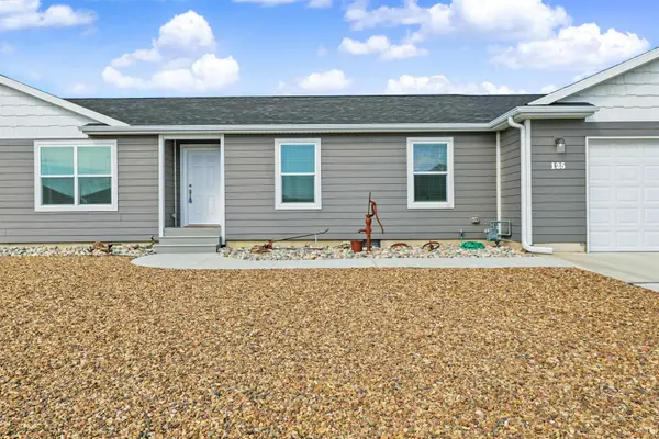 125 S Lindblad Dr., Assaria, KS 67416