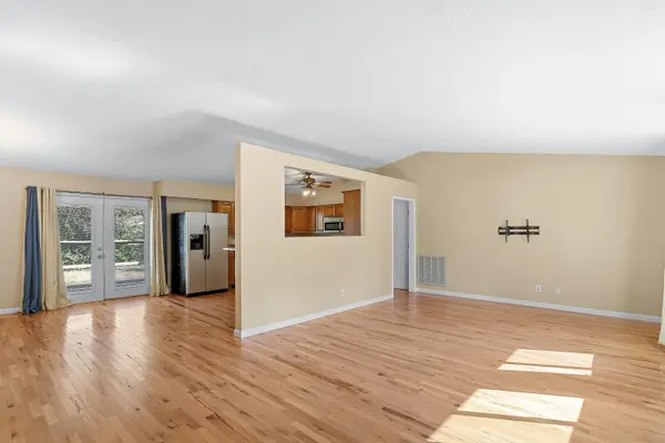 701 E Edgewood ST, Springfield, MO 65807