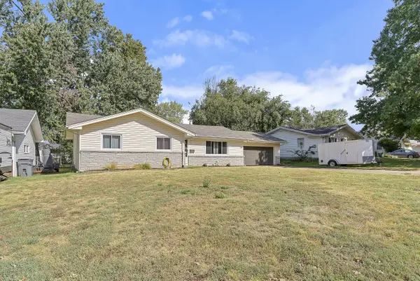 701 E Edgewood ST, Springfield, MO 65807