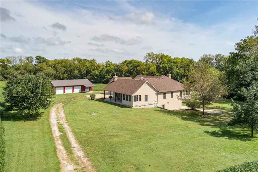25205 E Blue Mills RD, Independence, MO 64058