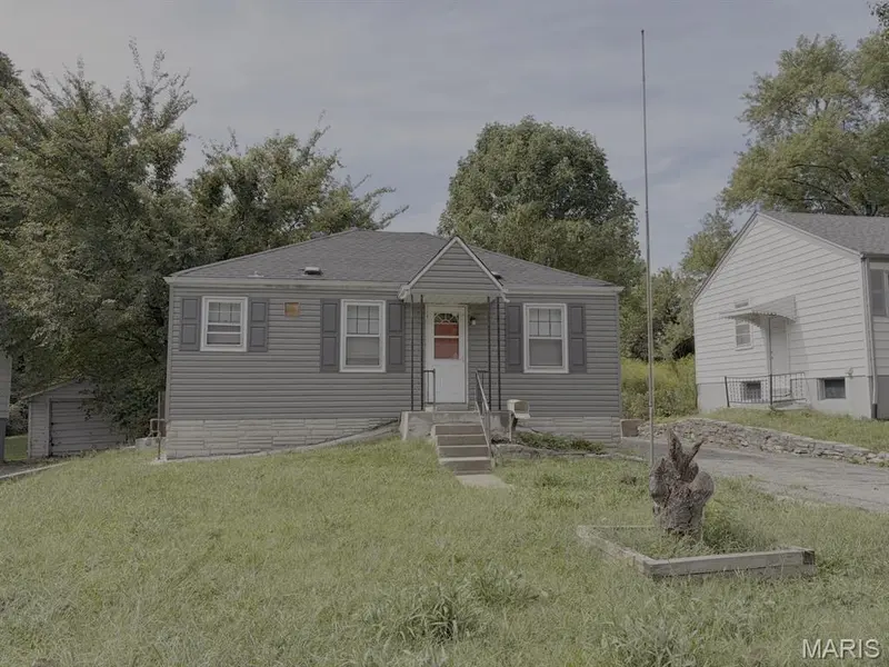 10037 Dorothy AVE, Riverview, MO 63137