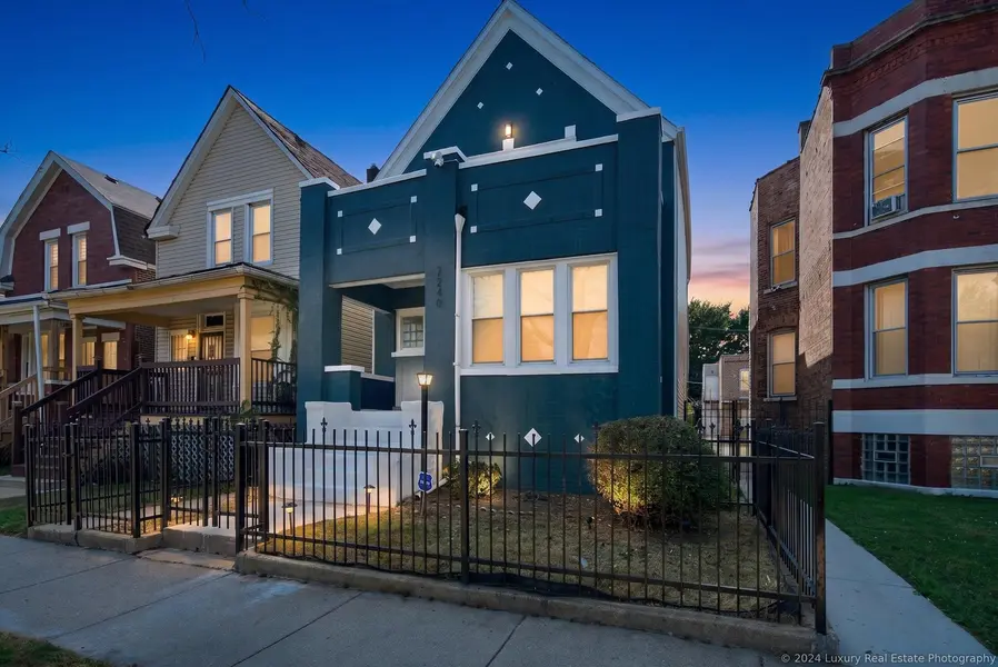 7240 S Lafayette AVE, Chicago, IL 60621