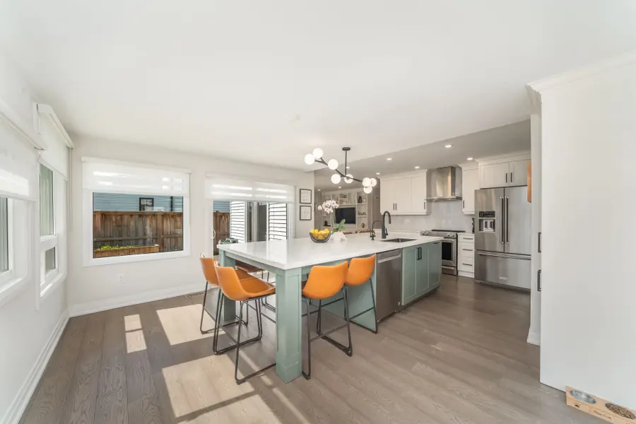 1879 Ashwood AVE, Innisfil, ON L9S 1W1